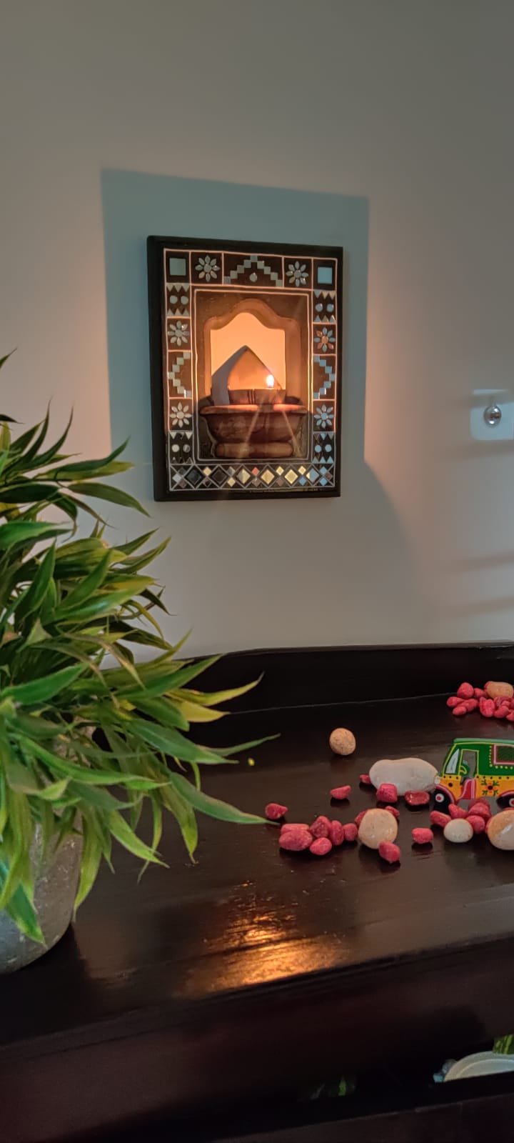 Lippan Art Style Maadam - Boho Fusion - Traditional Elegance