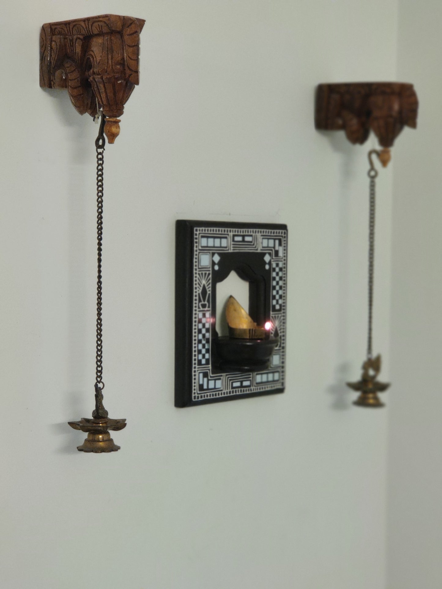 Lippan Art Style Maadam - Dark Brown - Intricate Form - Single Piece