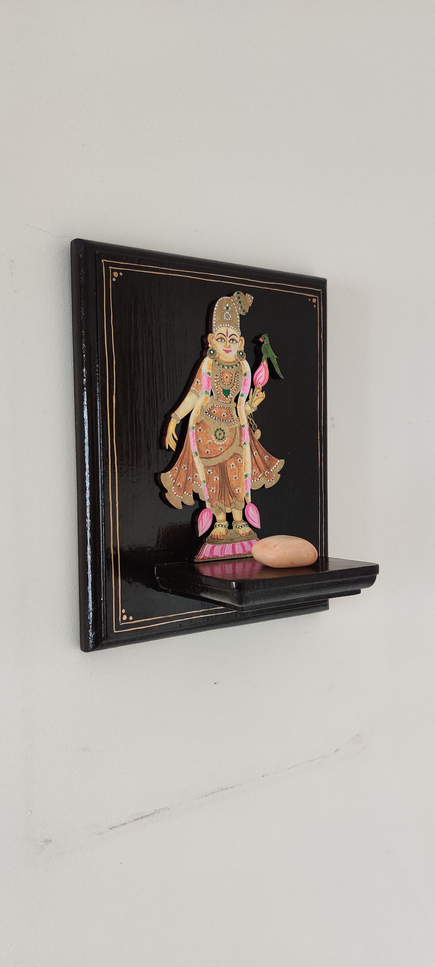 Andal - A Timeless Grace - Vintage Style