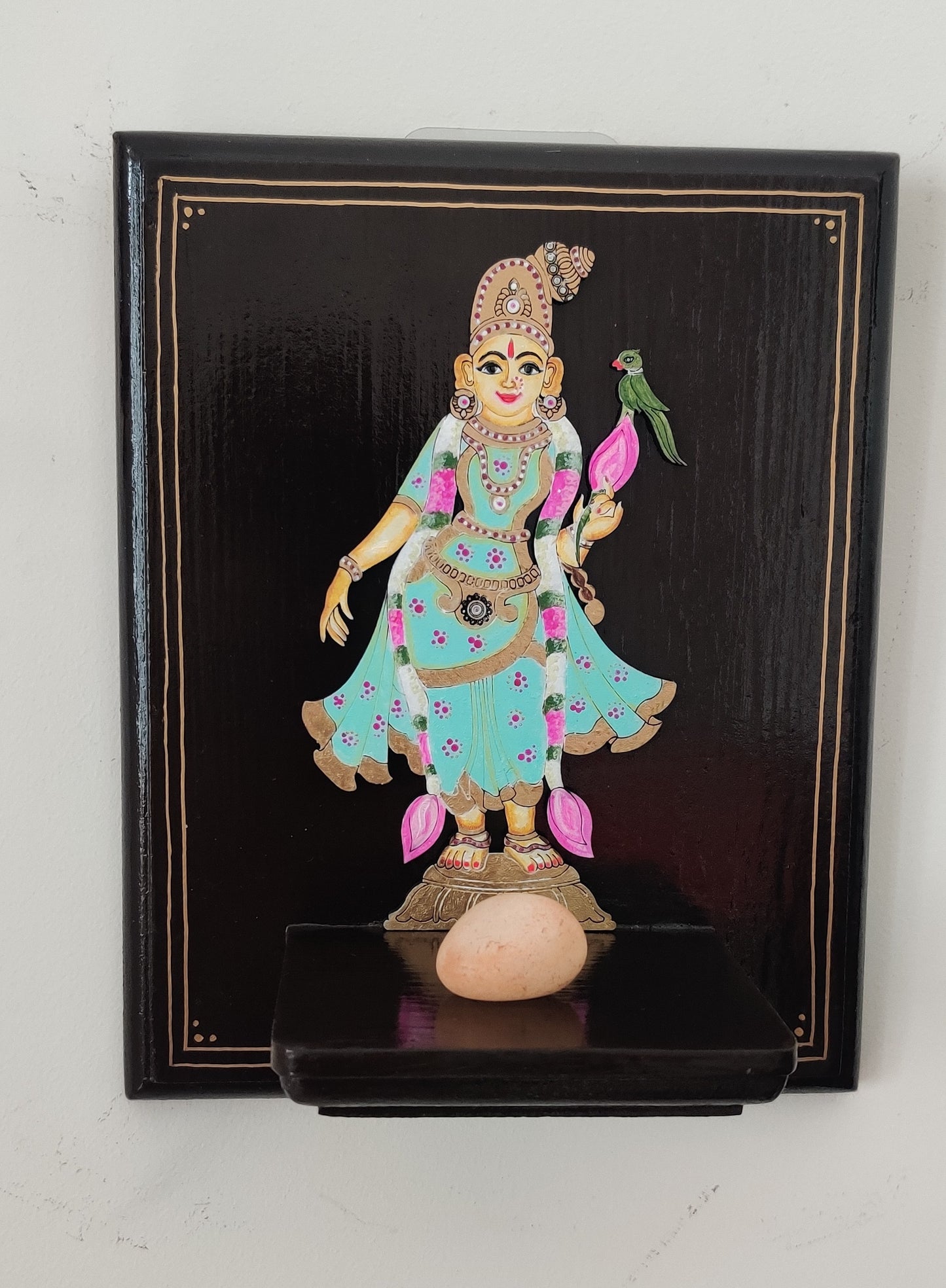Andal - A Timeless Grace - Contemporary Style
