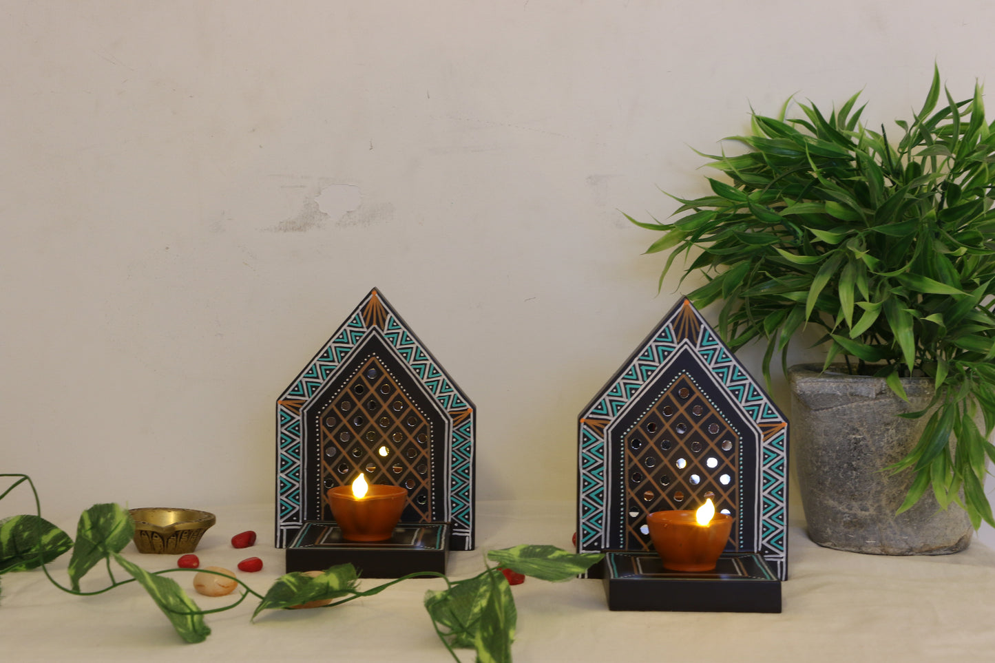 Kutty Maadam - Dark Brown - Artful Reflections - Set Of 2
