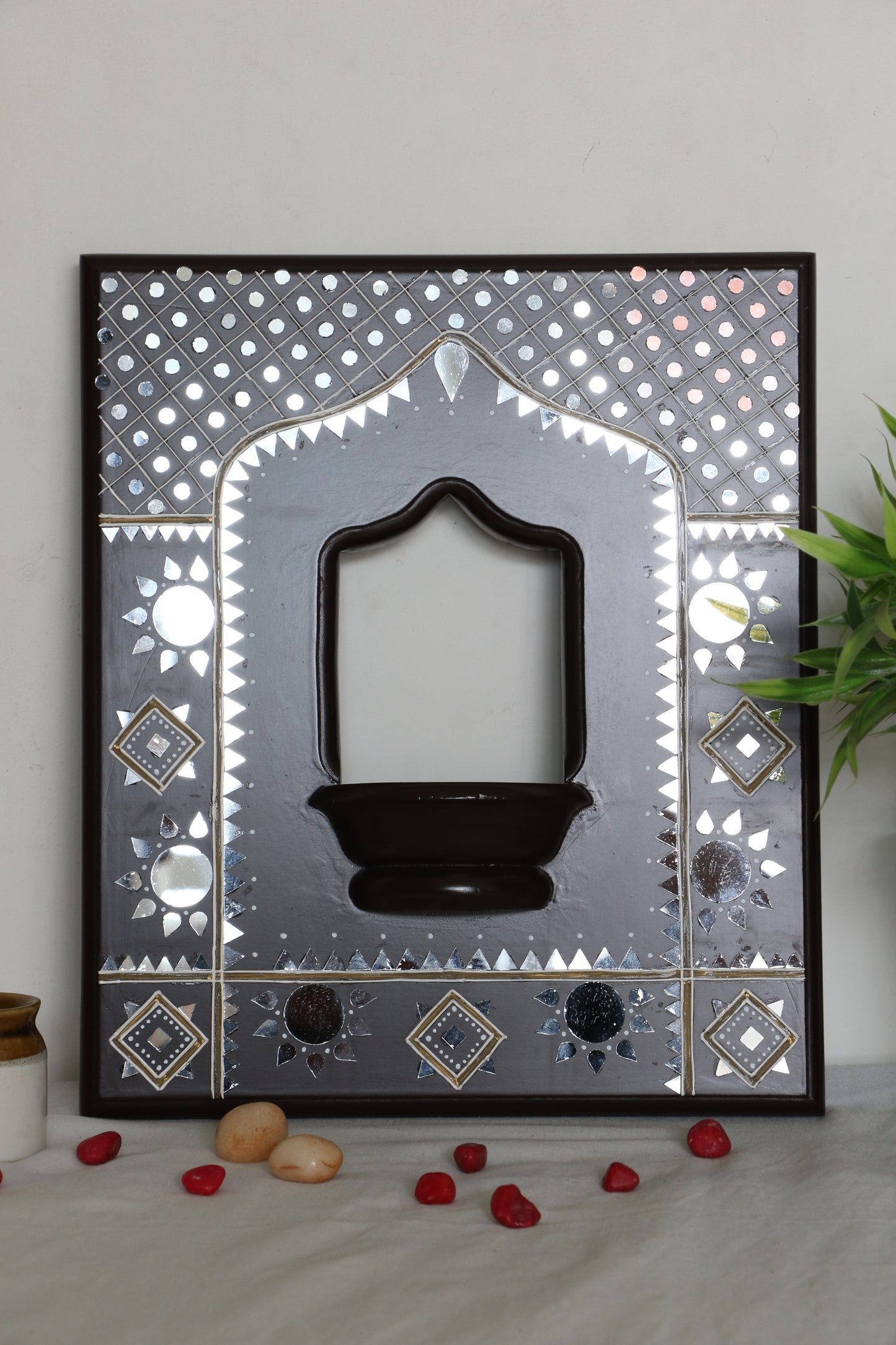 Lippan Art Style Maadam - Heritage Grid - Dark Brown - Single Piece