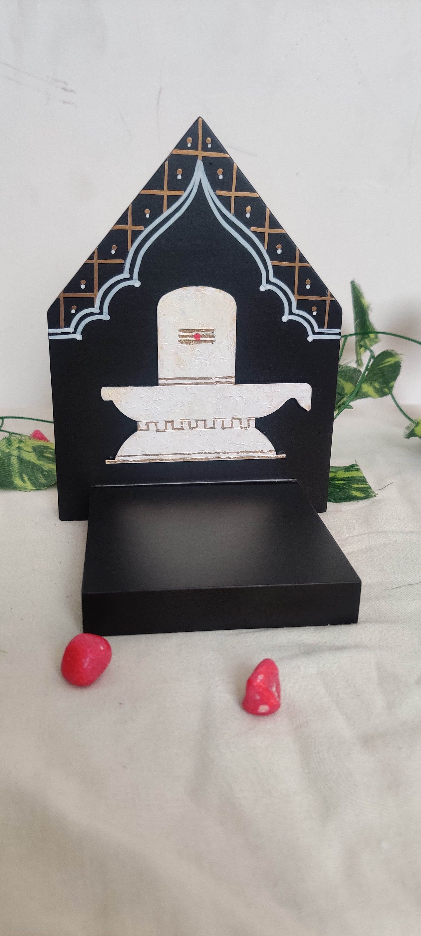 Kutty Maadam - Dark Brown - Temple Arch Lingam - Single Piece