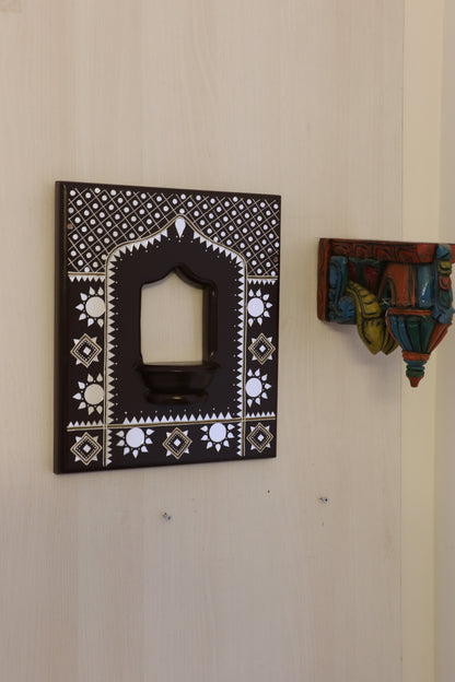 Lippan Art Style Maadam -  Heritage Grid - Dark Brown - Single Piece