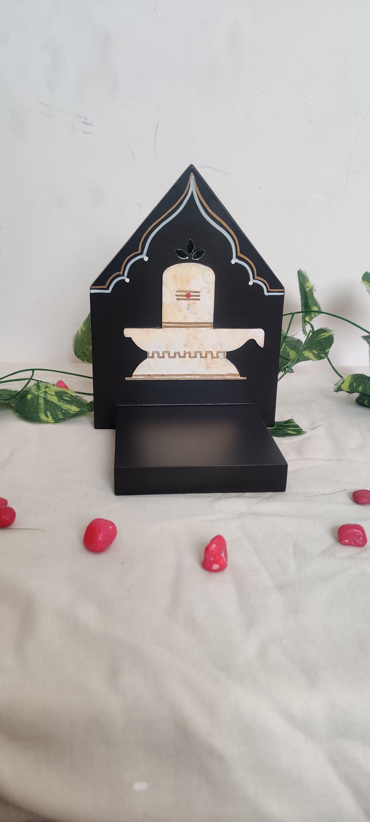 Kutty Maadam - Dark Brown - Vilva Leaf Lingam- Single Piece